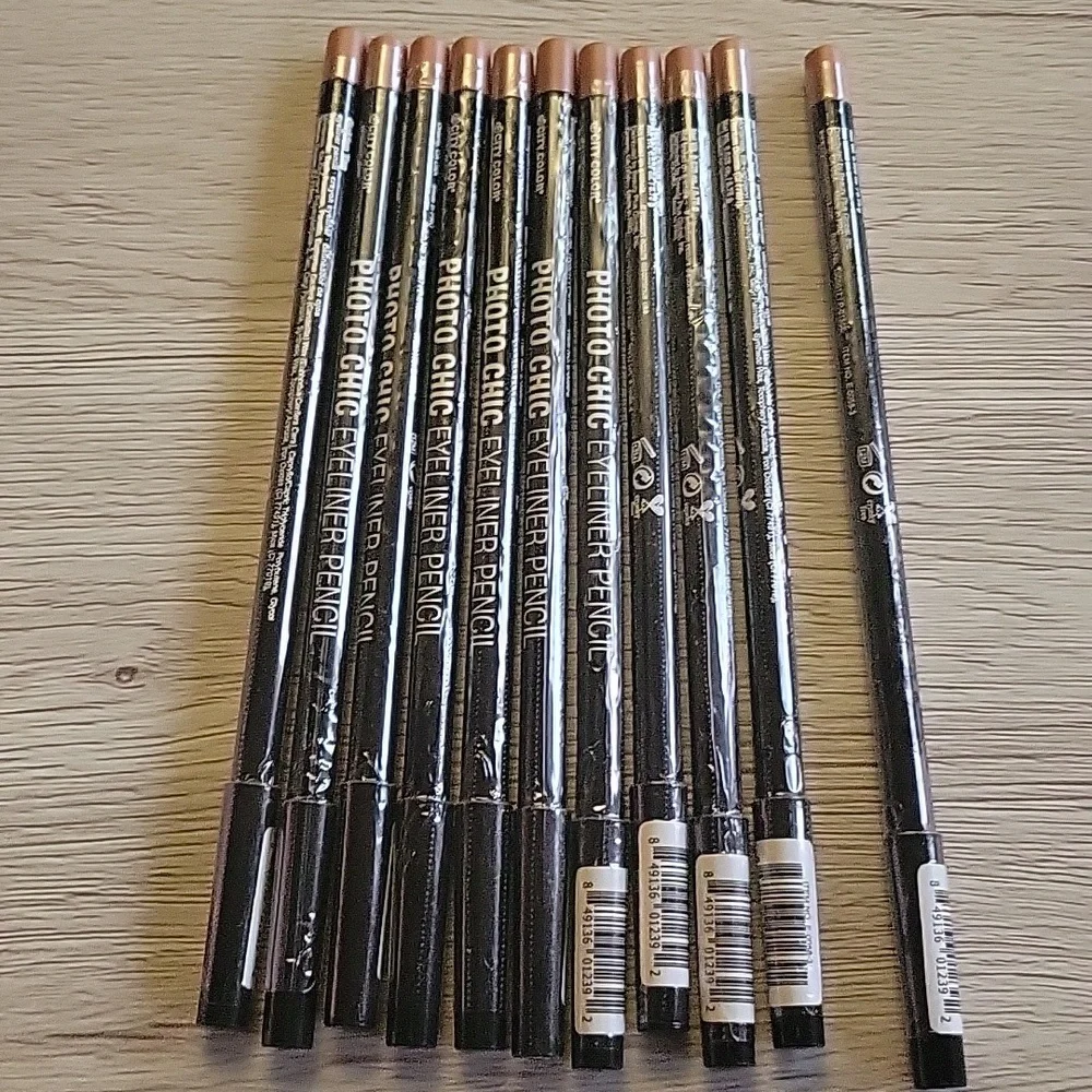 Golden tan eyeliner bundle